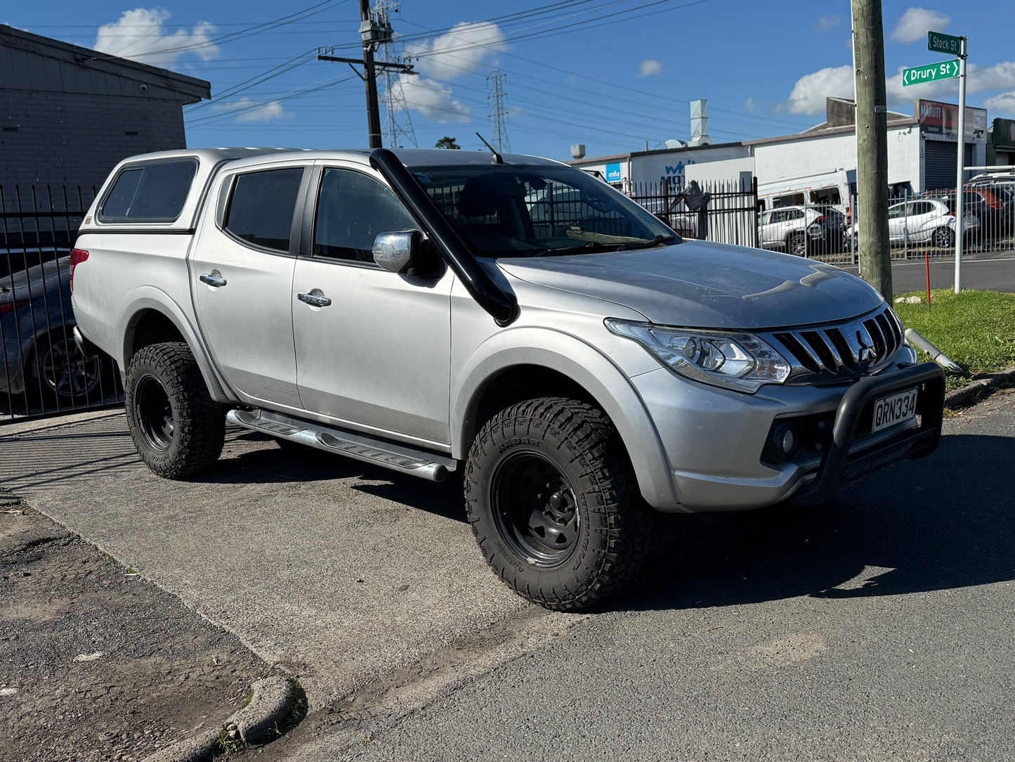 Mitsubishi Triton 2015-2022 Short Entry Snorkel Kit