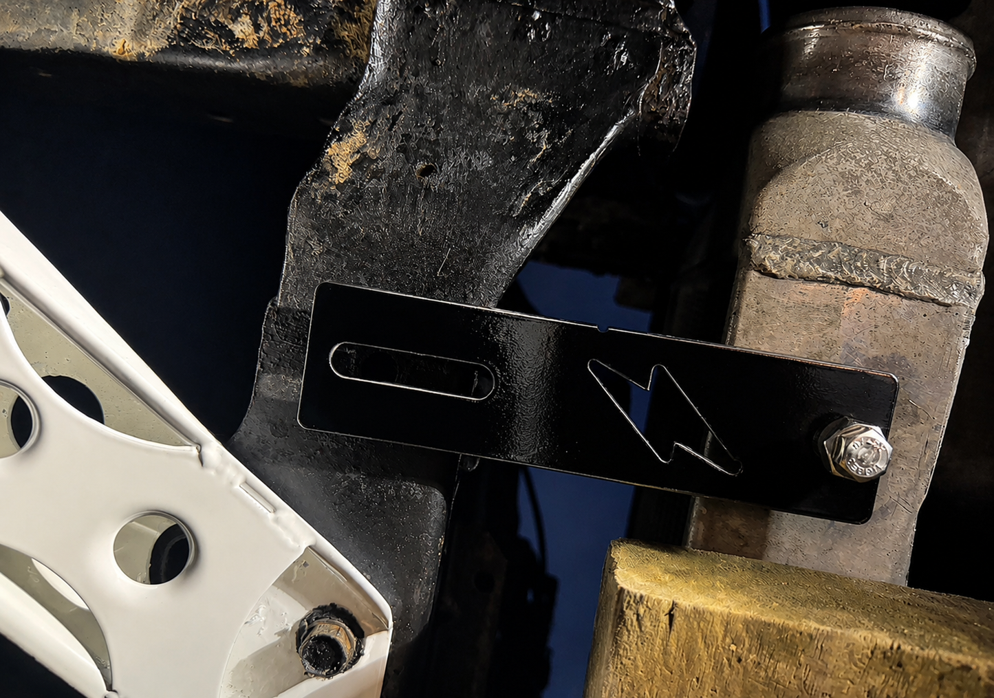 Universal Front Mount / Intercooler Brackets